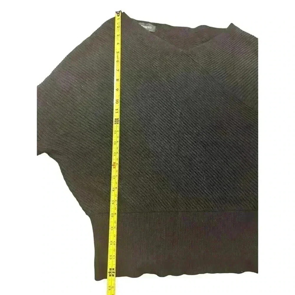 Express Oversized Knitted Sweater size Medium - Picture 5 of 6